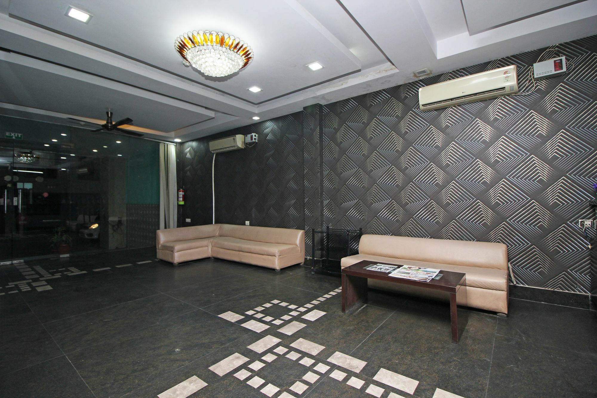 ניו דלהי Oyo 9030 Hotel Delhi Airport Plaza מראה חיצוני תמונה