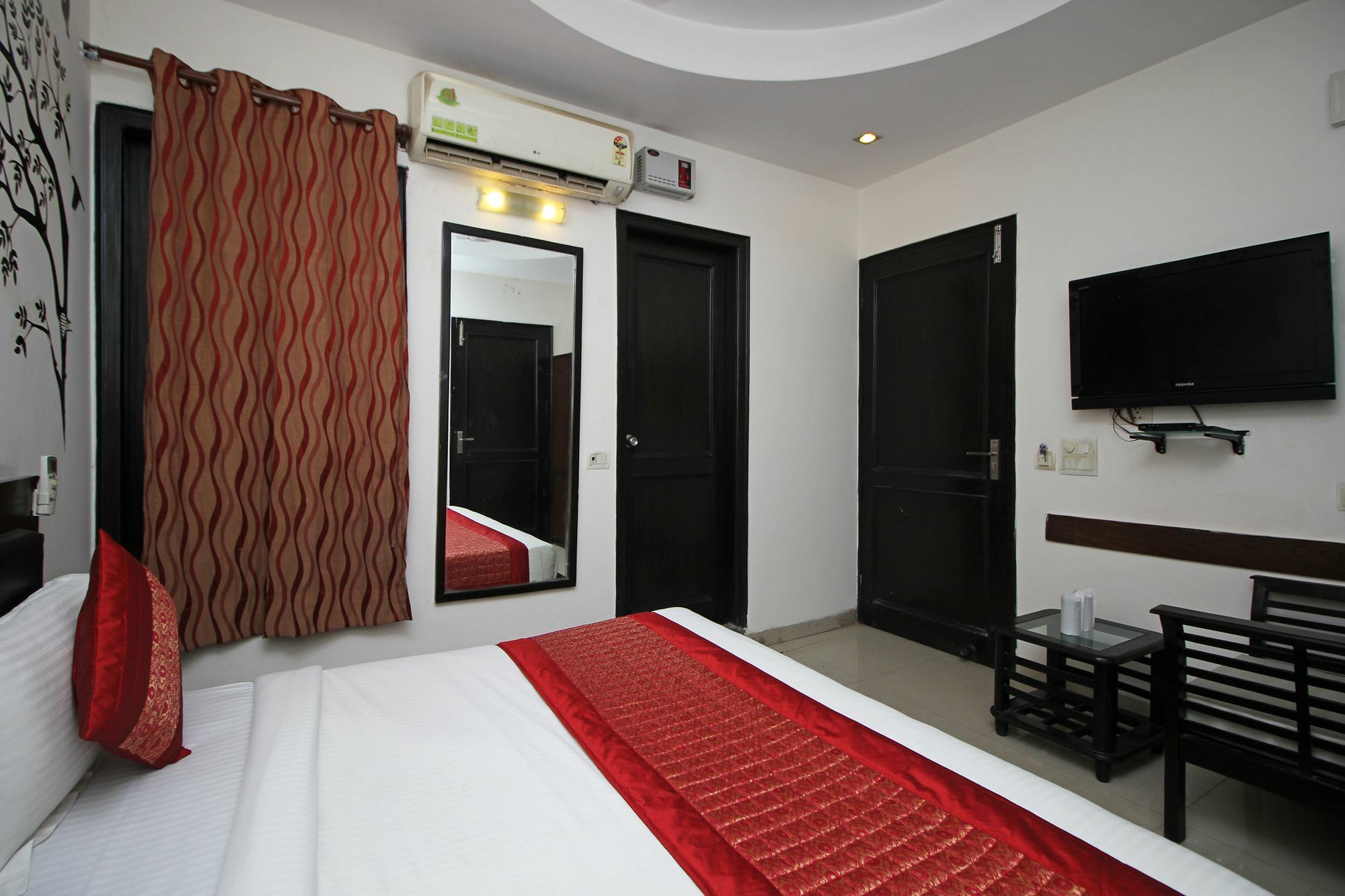 ניו דלהי Oyo 9030 Hotel Delhi Airport Plaza מראה חיצוני תמונה